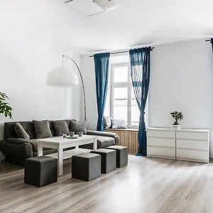 Apartment Tomasza 20 140m2, Krakow